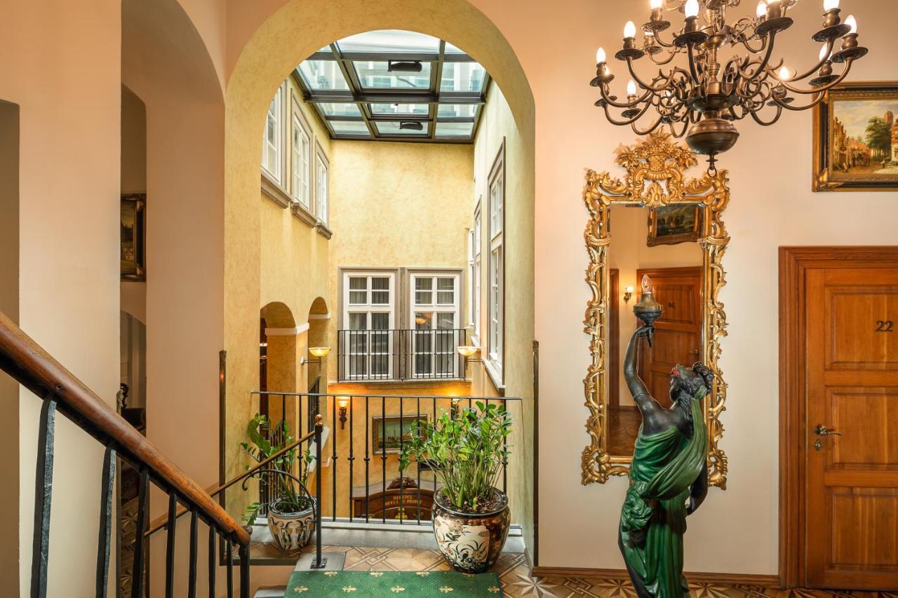 Hotel U Prince Prague By Bhg Luaran gambar